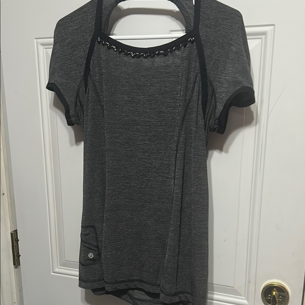Lululemon  charcoal Gray Short Sleeve T-Shirt Casual Essential